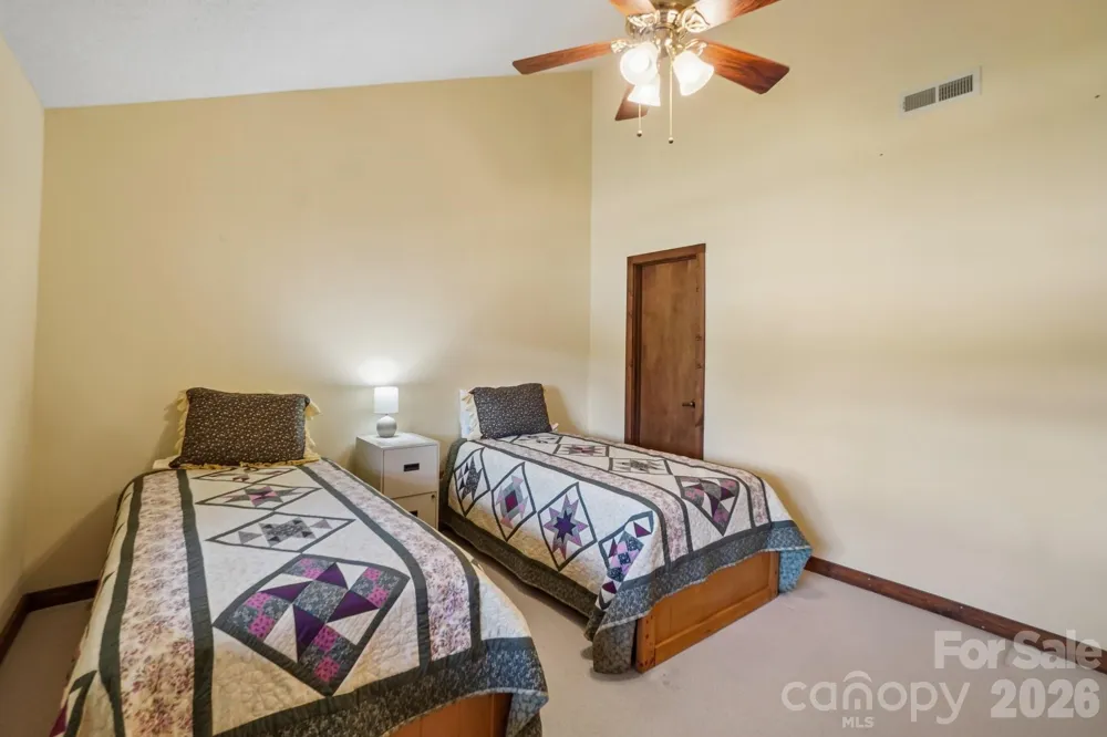 302 Eagles Nest Court S Mars Hill, NC 28754
