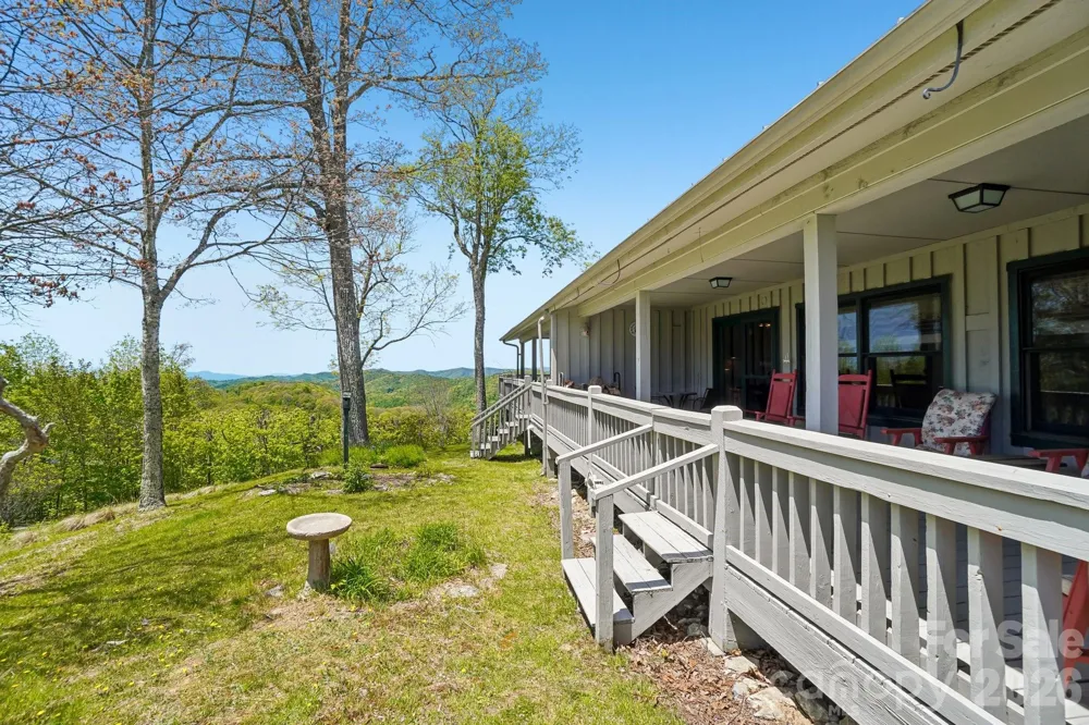 302 Eagles Nest Court S Mars Hill, NC 28754
