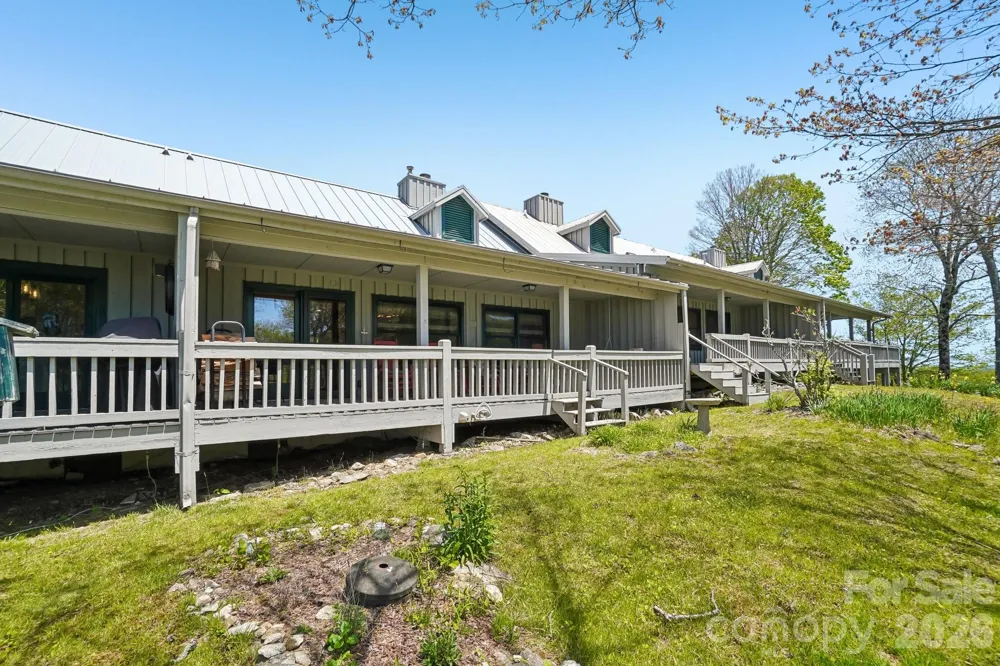 302 Eagles Nest Court S Mars Hill, NC 28754