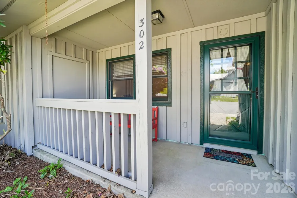 302 Eagles Nest Court S Mars Hill, NC 28754