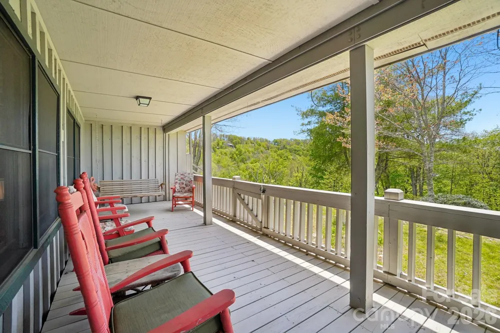 302 Eagles Nest Court S Mars Hill, NC 28754