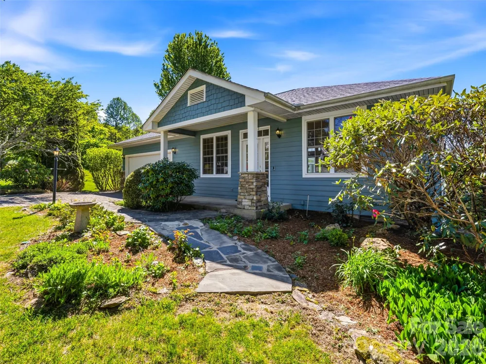 35 Stonecrest Court Flat Rock, NC 28731