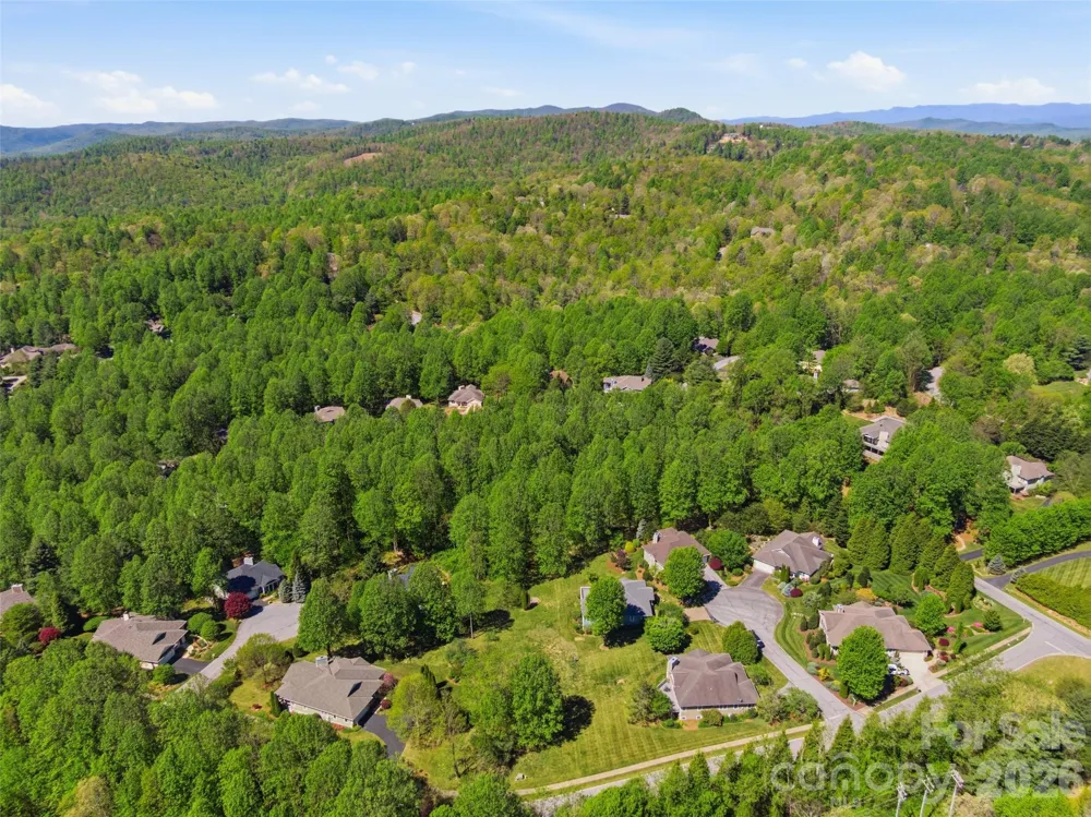 35 Stonecrest Court Flat Rock, NC 28731
