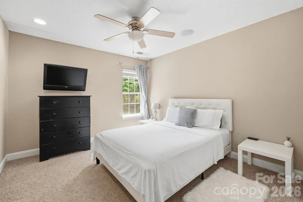 516 Shady Oaks Drive Stanley, NC 28164