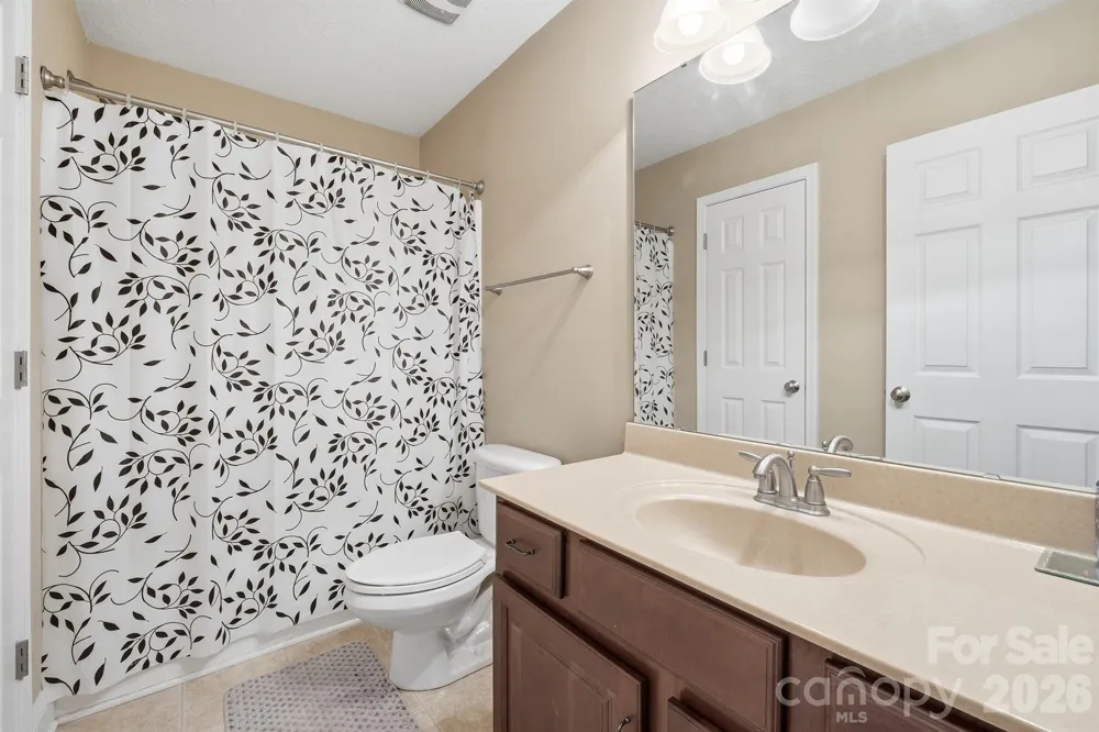 516 Shady Oaks Drive Stanley, NC 28164