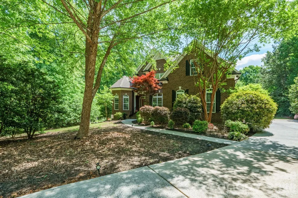 516 Shady Oaks Drive Stanley, NC 28164