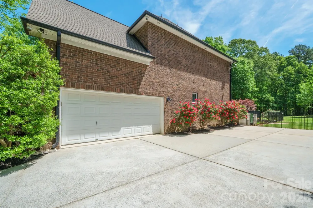 516 Shady Oaks Drive Stanley, NC 28164