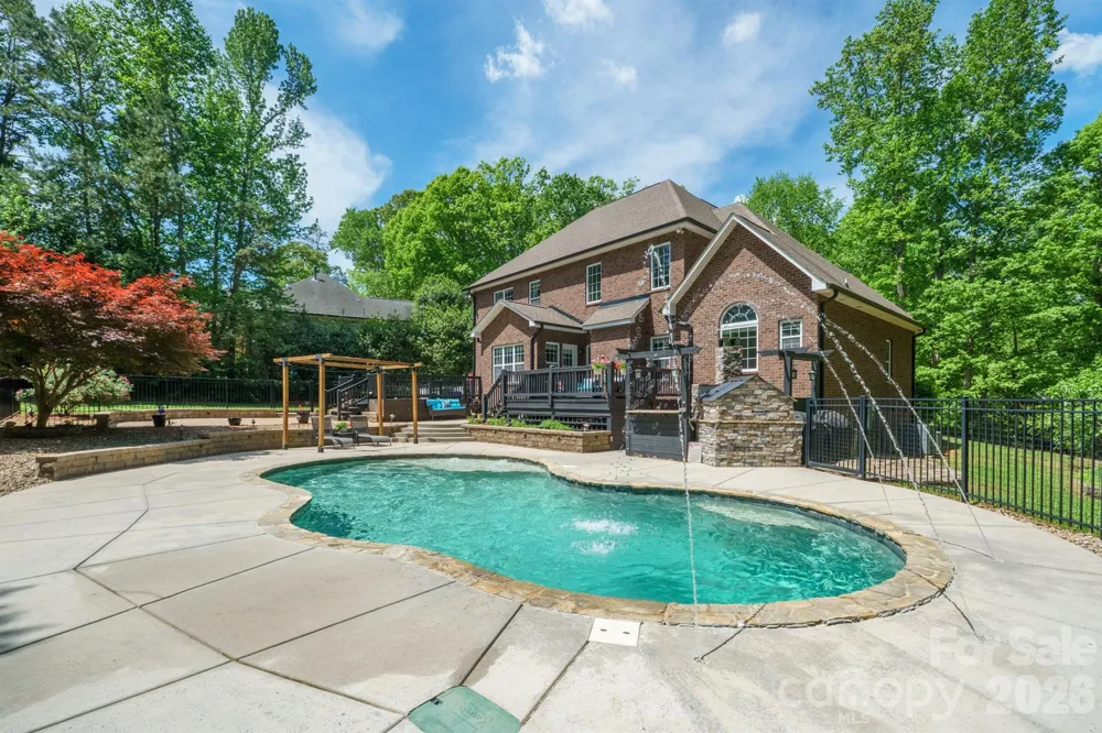 516 Shady Oaks Drive Stanley, NC 28164