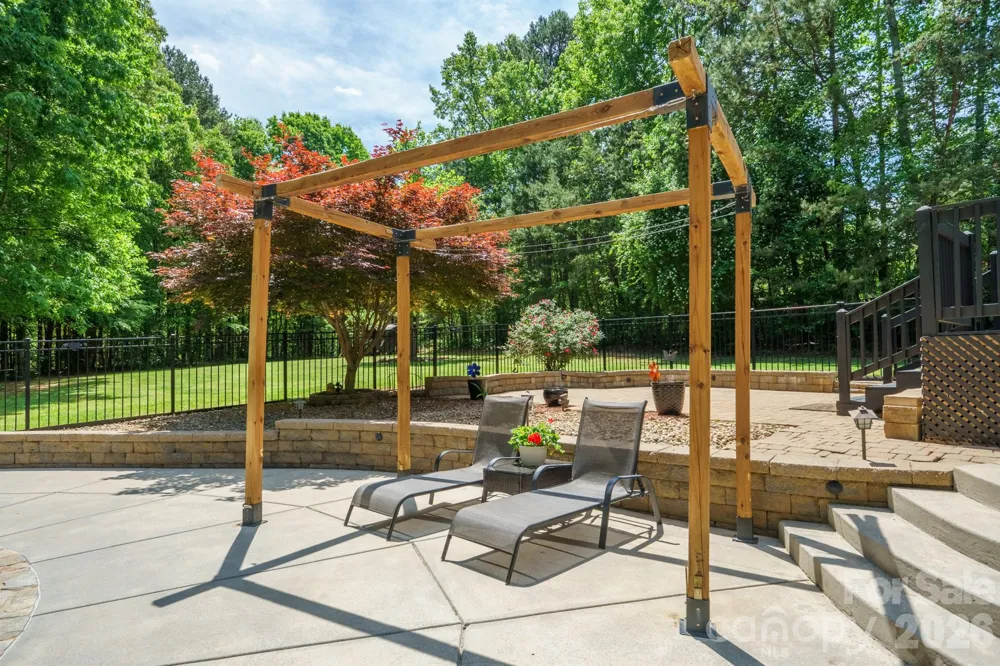 516 Shady Oaks Drive Stanley, NC 28164