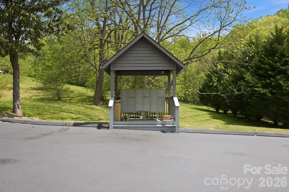 122 Running Deer Lane Mars Hill, NC 28754