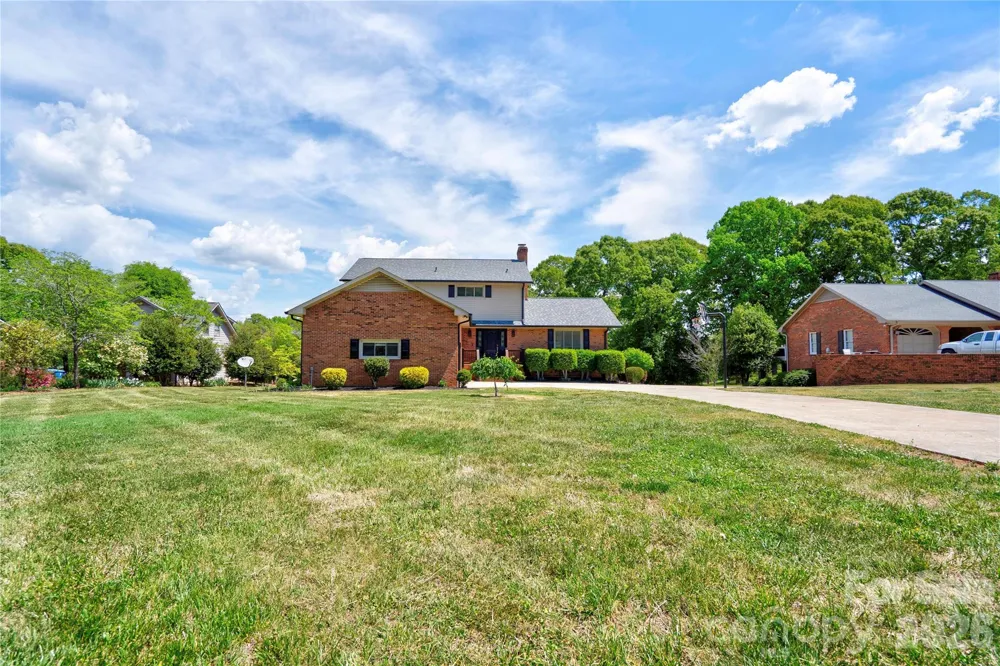 176 Knollwood Drive Forest City, NC 28043