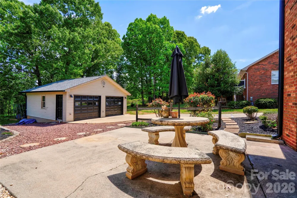 176 Knollwood Drive Forest City, NC 28043