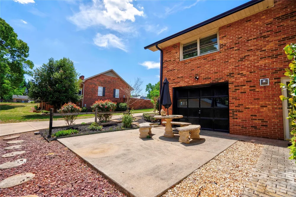 176 Knollwood Drive Forest City, NC 28043