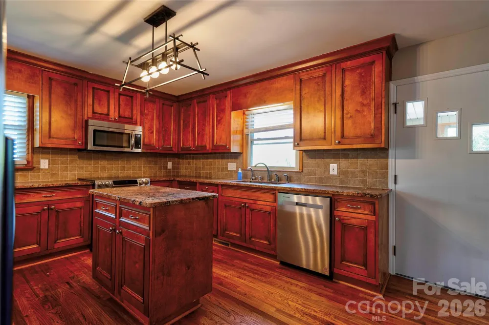 176 Knollwood Drive Forest City, NC 28043