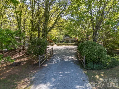 176 Fox Run Lane