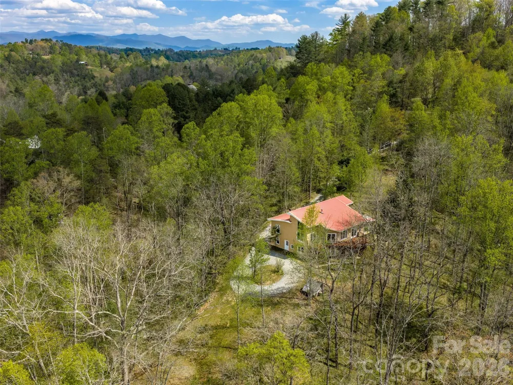 76 Raven Rock Lane Marshall, NC 28753