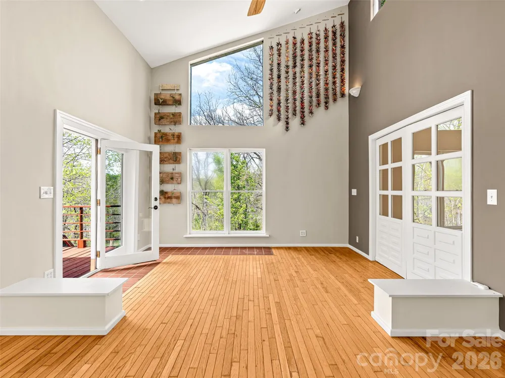 76 Raven Rock Lane Marshall, NC 28753