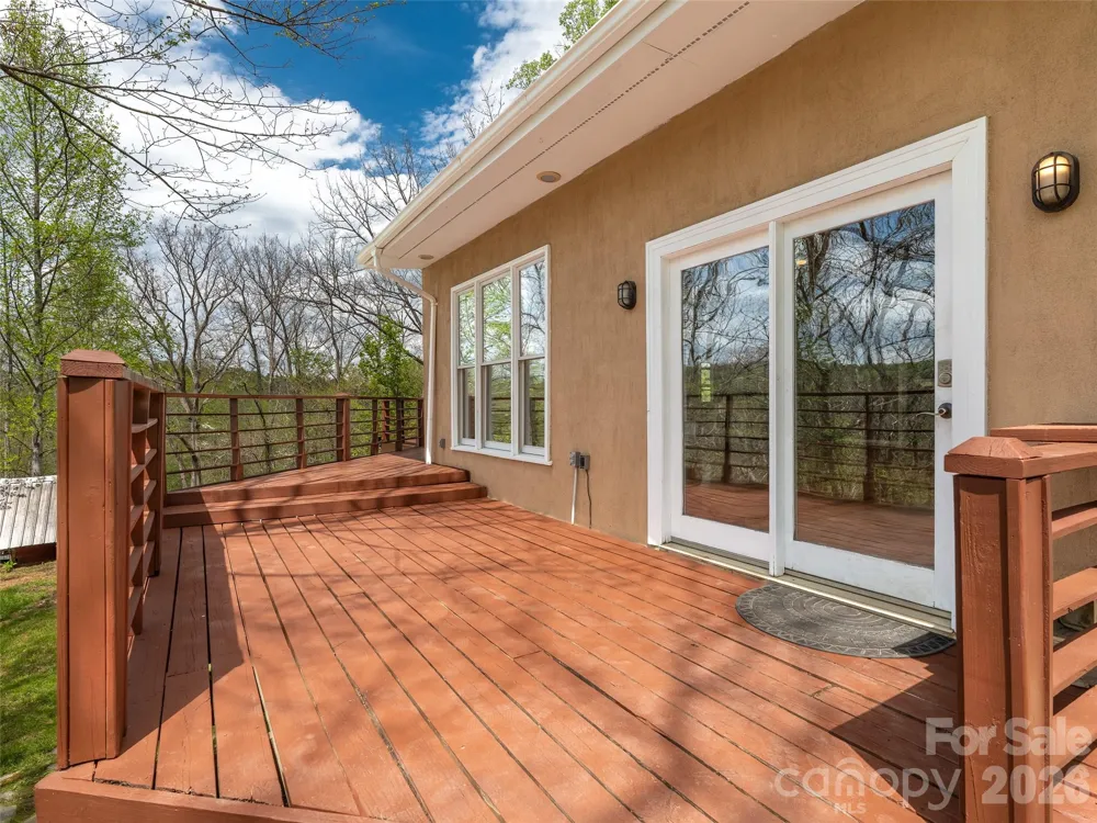 76 Raven Rock Lane Marshall, NC 28753