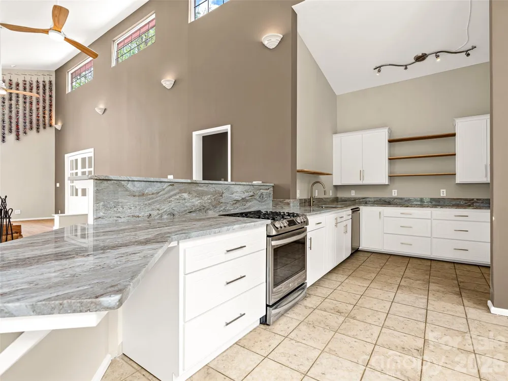 76 Raven Rock Lane Marshall, NC 28753