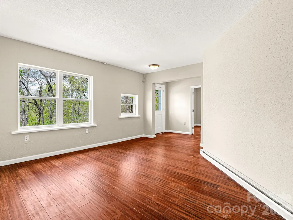 76 Raven Rock Lane Marshall, NC 28753