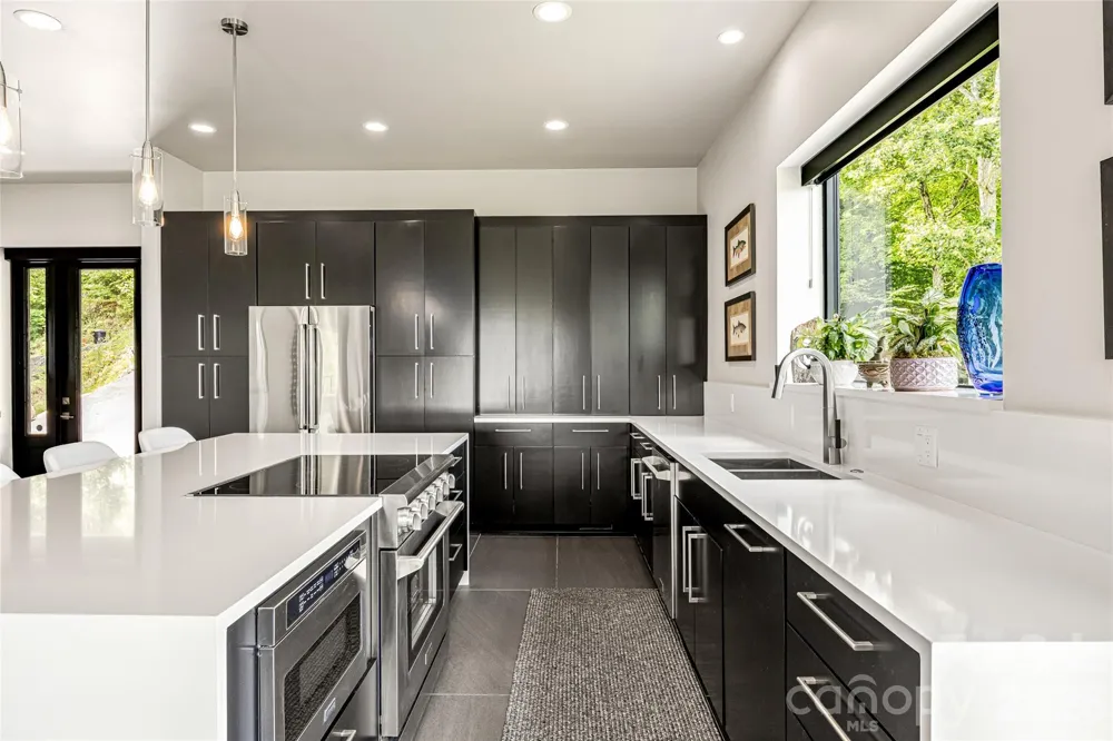 840 Fontana Trace Drive Almond, NC 28702