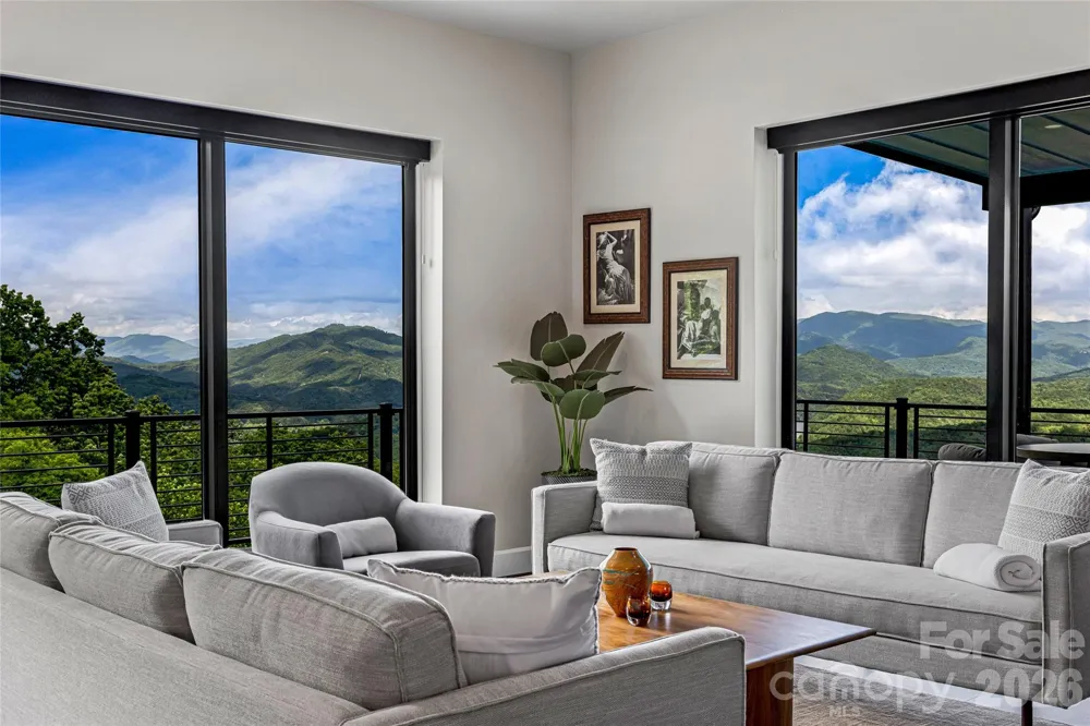 840 Fontana Trace Drive Almond, NC 28702