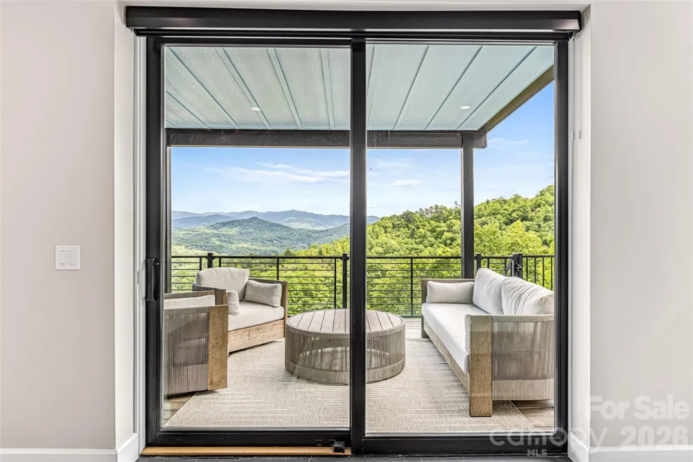 840 Fontana Trace Drive Almond, NC 28702