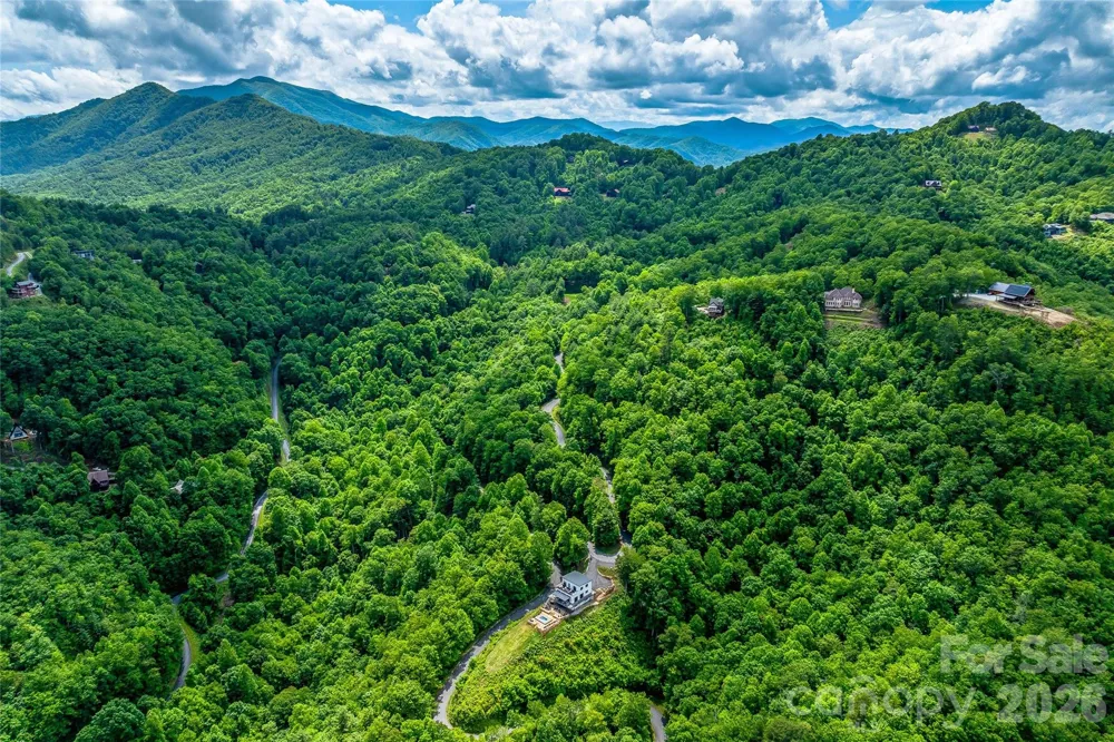 840 Fontana Trace Drive Almond, NC 28702