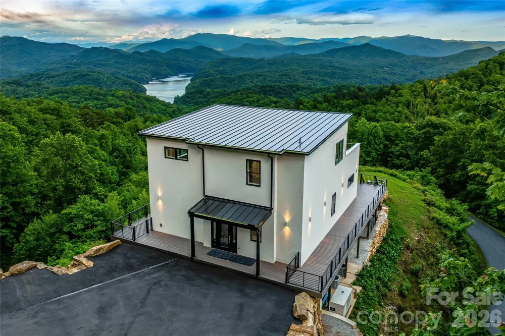 840 Fontana Trace Drive Almond, NC 28702