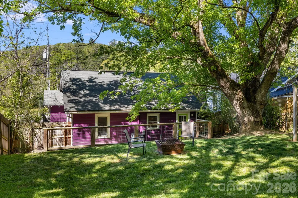1148 Charlotte Highway Fairview, NC 28730