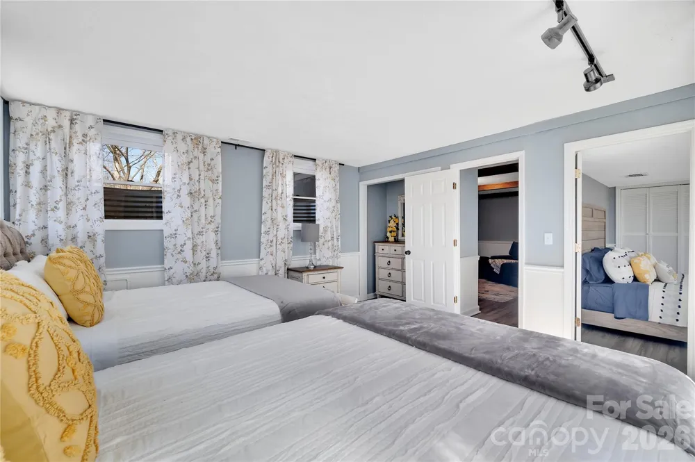 10 High Meadows Drive Candler, NC 28715