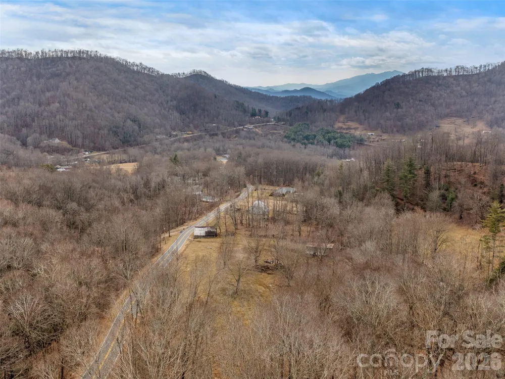 625 Cook Town Road Bakersville, NC 28705