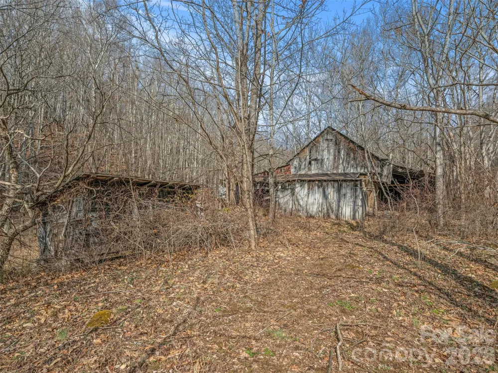 625 Cook Town Road Bakersville, NC 28705