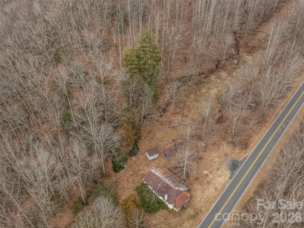625 Cook Town Road Bakersville, NC 28705