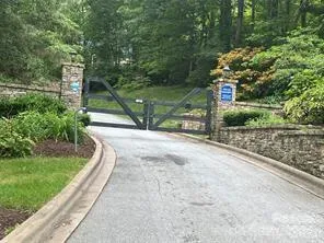 4642 Bearwallow Mountain Road #115 Hendersonville, NC 28792