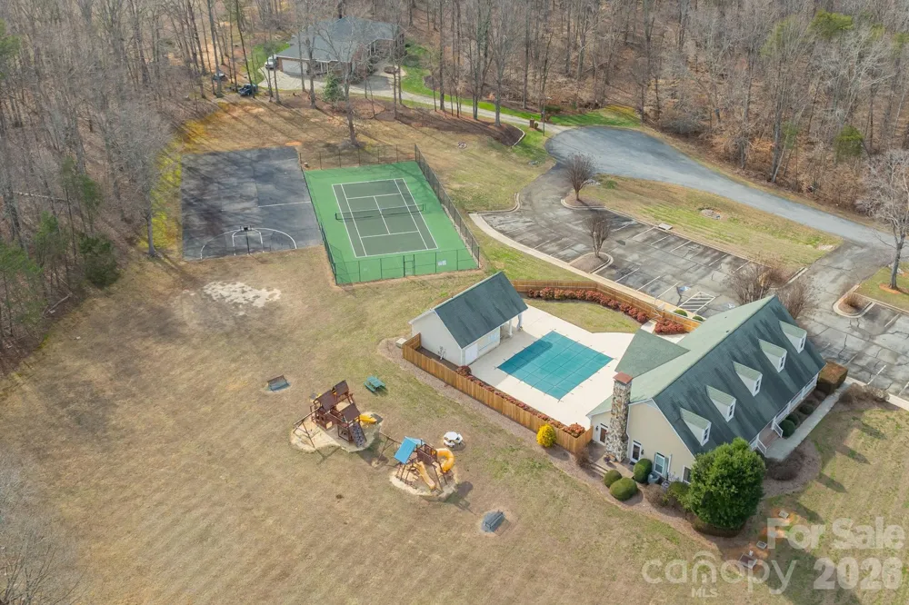 7902 Southerland Drive Browns Summit, NC 27214