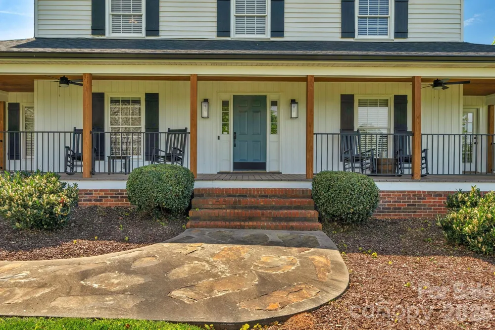 8698 Rocky River Road Harrisburg, NC 28075