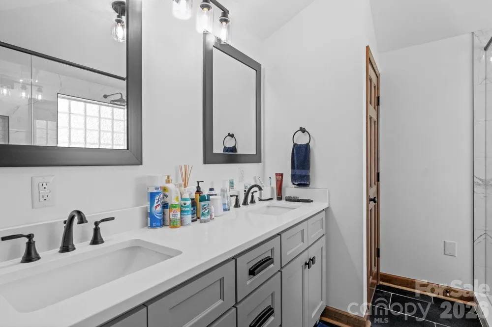 8698 Rocky River Road Harrisburg, NC 28075
