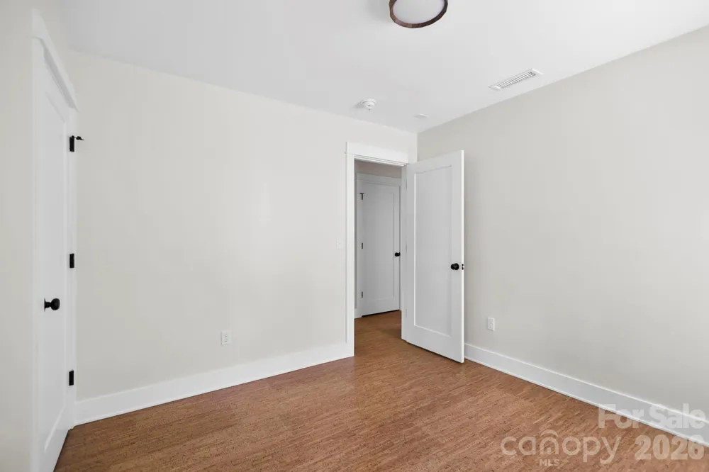 25 Fireside Drive Asheville, NC 28806