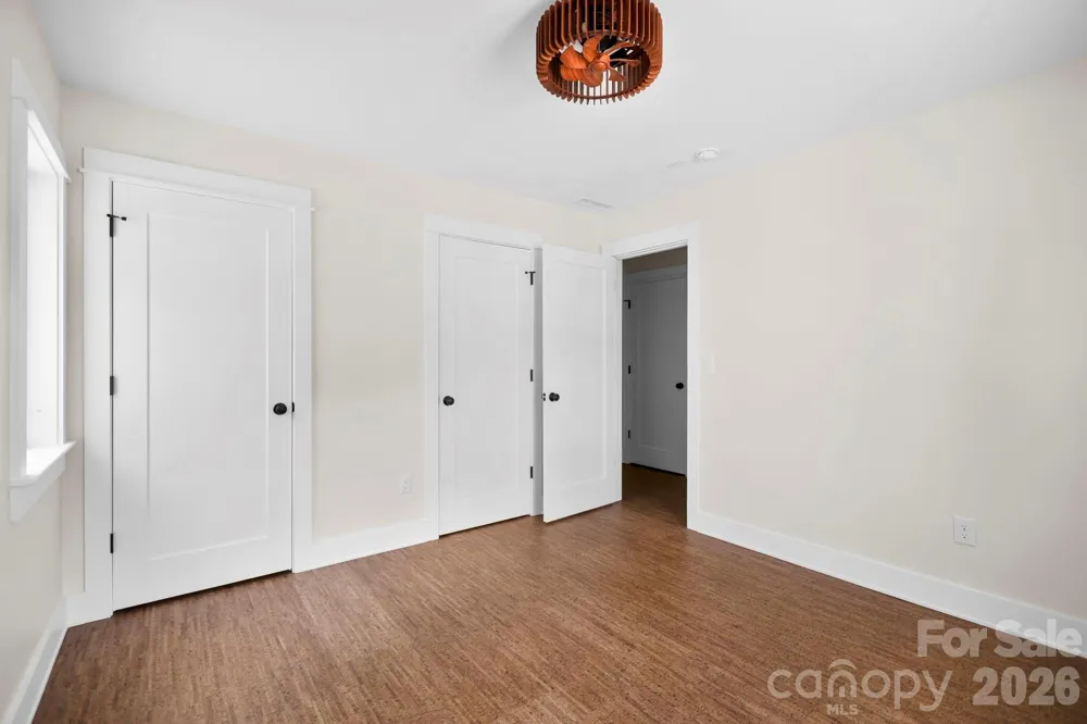 25 Fireside Drive Asheville, NC 28806