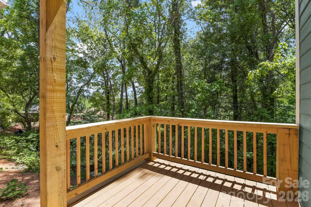 25 Fireside Drive Asheville, NC 28806