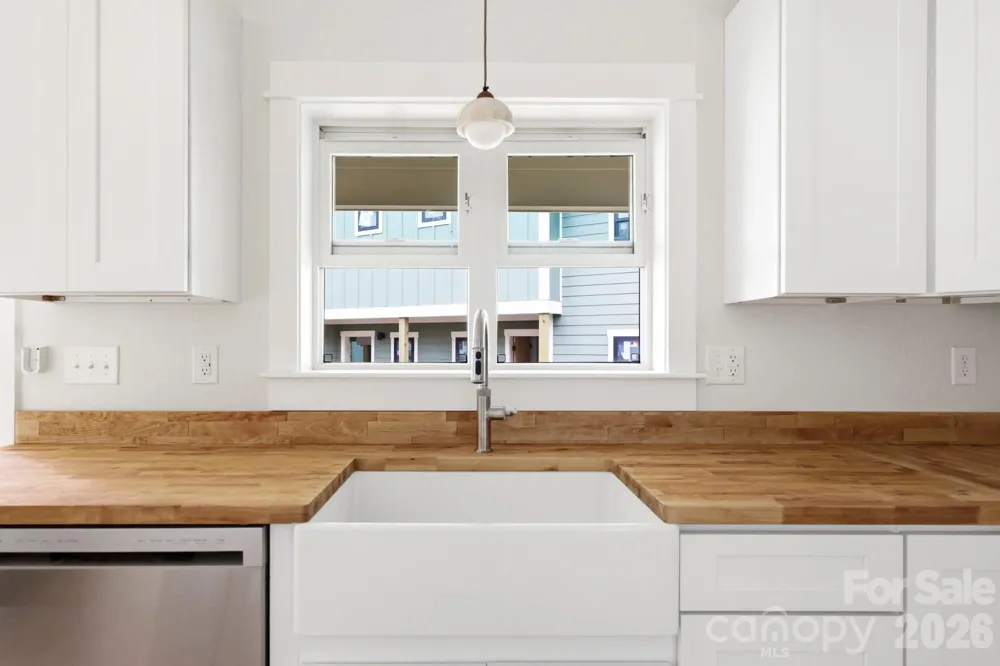 17 Fireside Drive Asheville, NC 28806