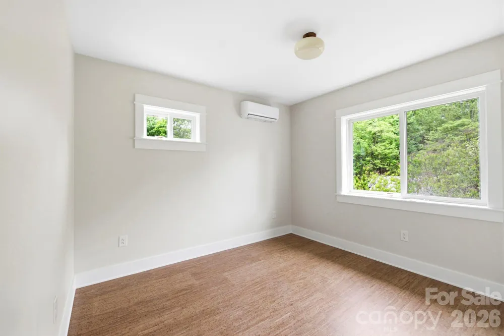 17 Fireside Drive Asheville, NC 28806