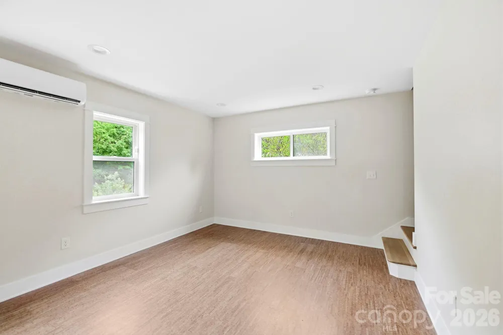 17 Fireside Drive Asheville, NC 28806