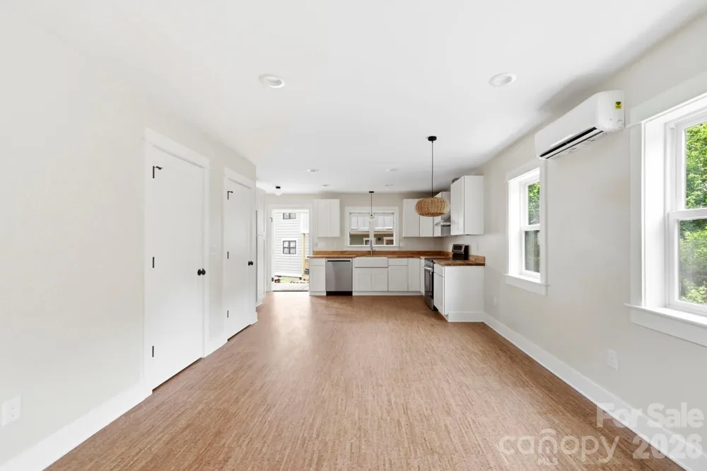 17 Fireside Drive Asheville, NC 28806