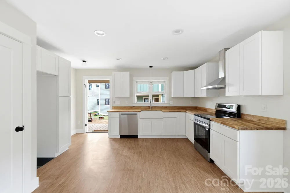17 Fireside Drive Asheville, NC 28806