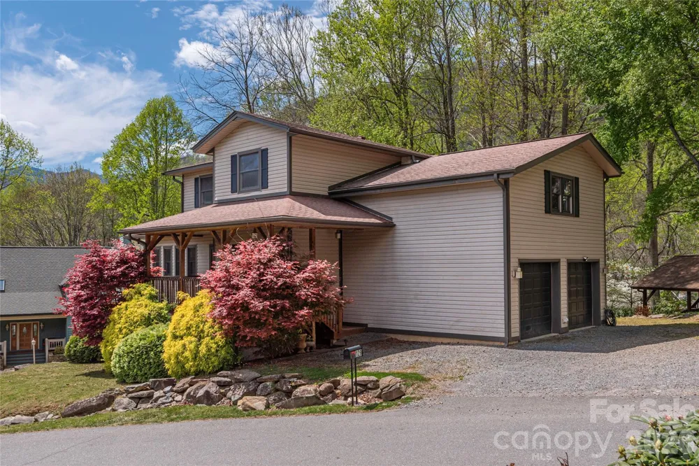 129 Valley Creek Drive Maggie Valley, NC 28751