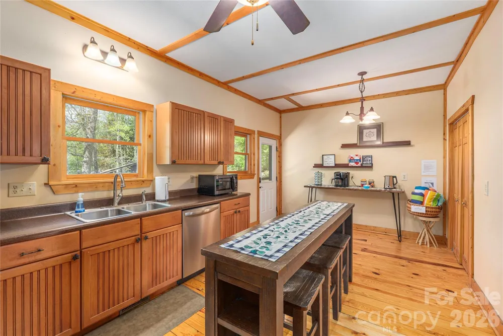 129 Valley Creek Drive Maggie Valley, NC 28751