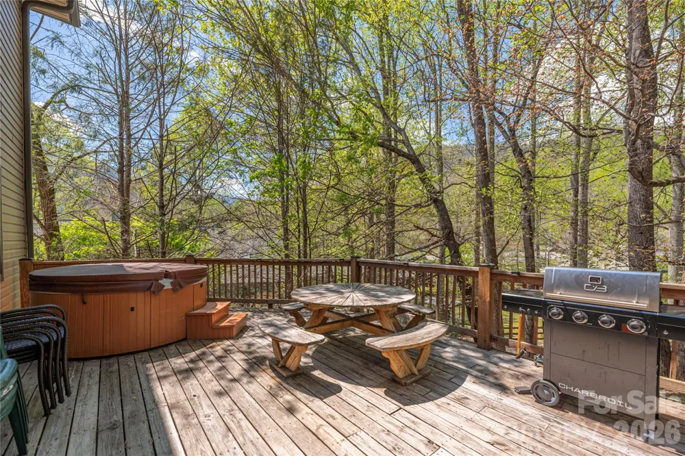 129 Valley Creek Drive Maggie Valley, NC 28751