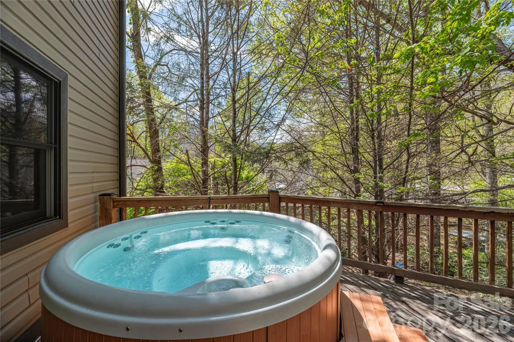 129 Valley Creek Drive Maggie Valley, NC 28751